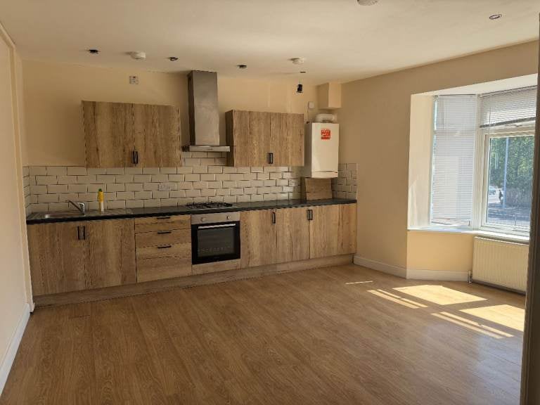 Flat Great West Road in Greater London