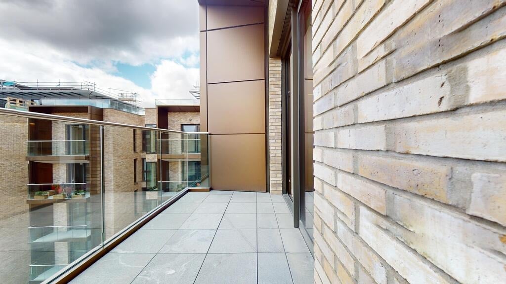 Flat Macclesfield Road in Greater London
