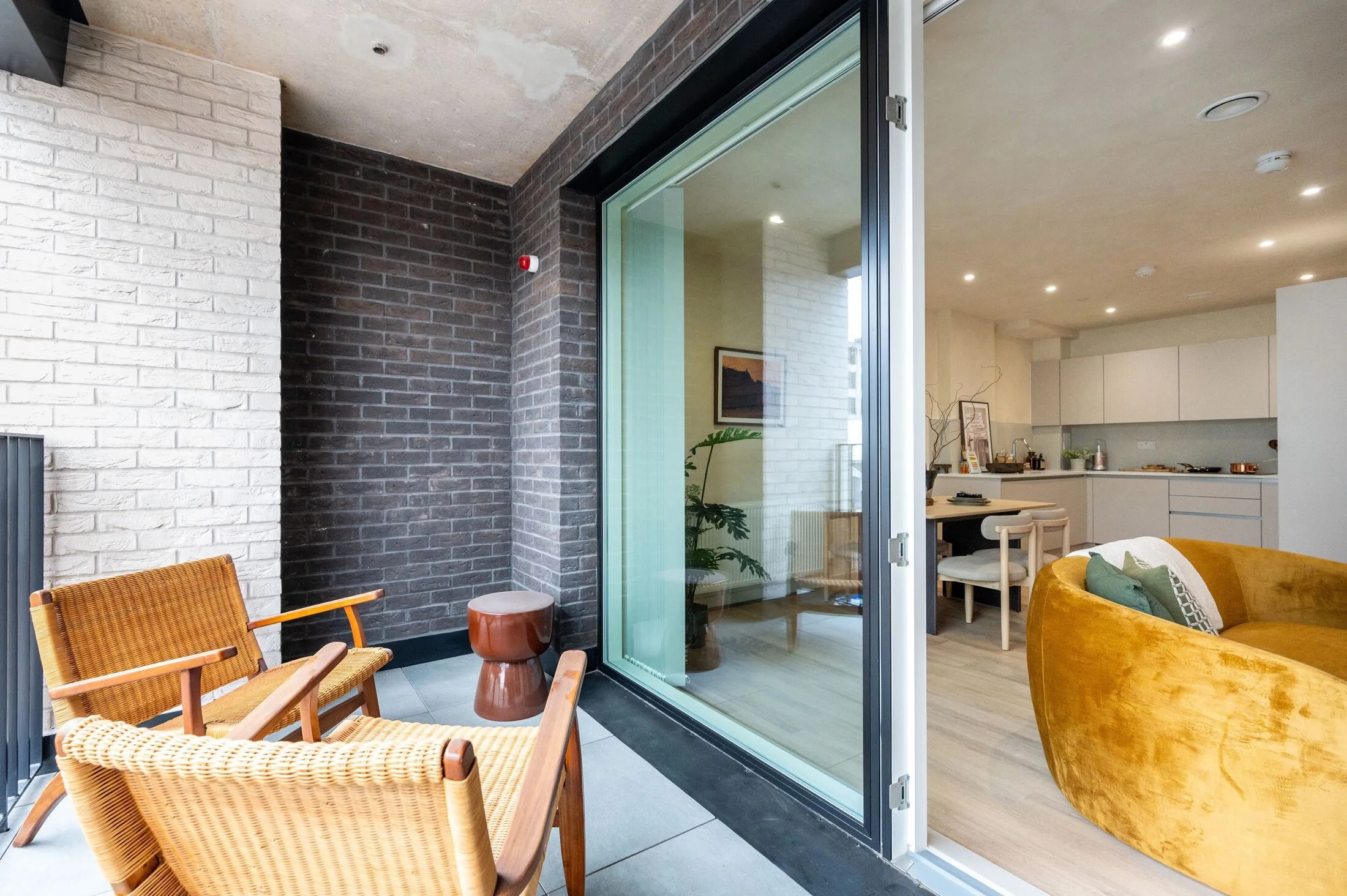 Flat Printing House Lane in Greater London