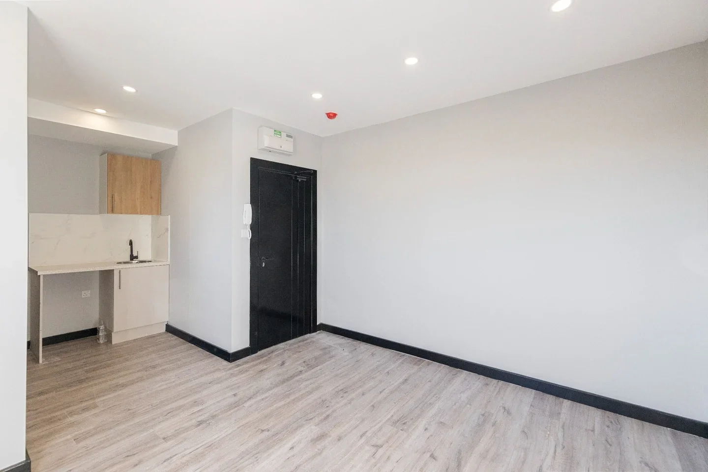 Room Niederwald Road in Greater London