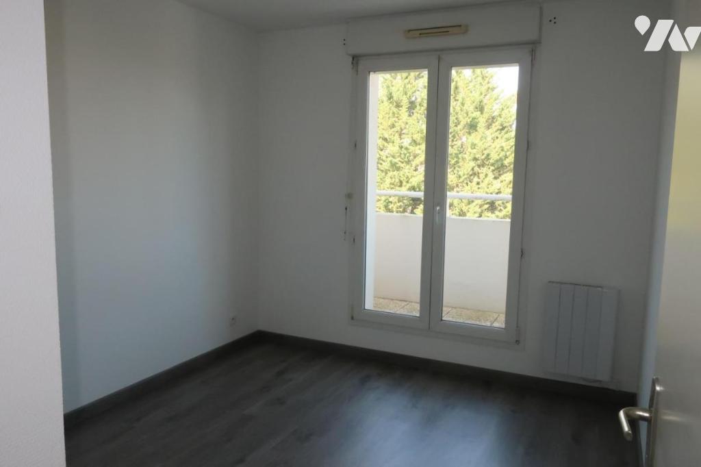 Flat Rue Monseigneur Adam in Caen