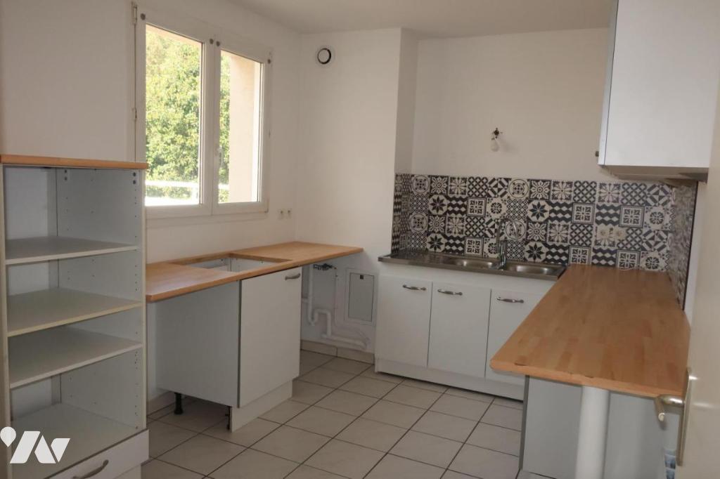 Flat Rue Monseigneur Adam in Caen