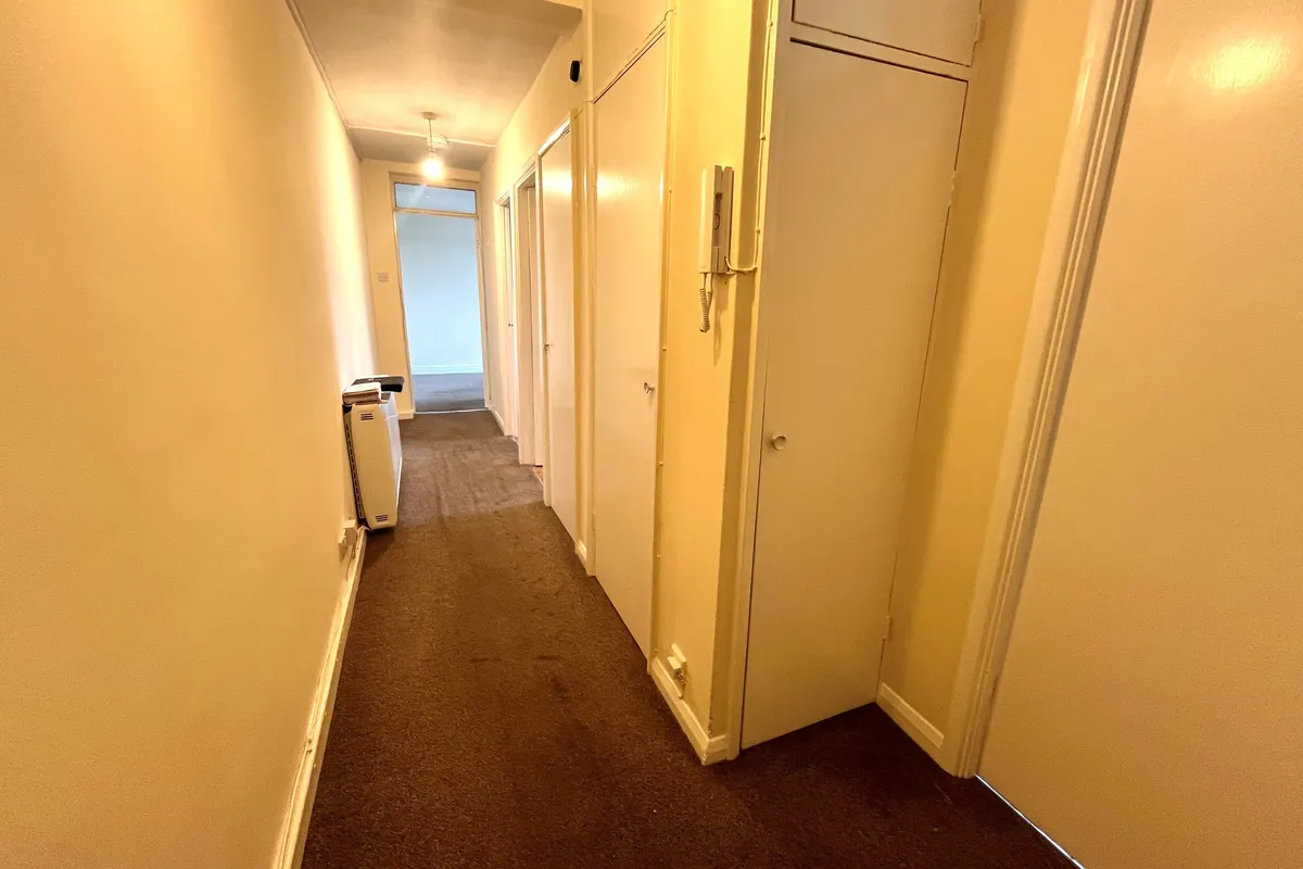 Flat Wilford Lane in Nottingham