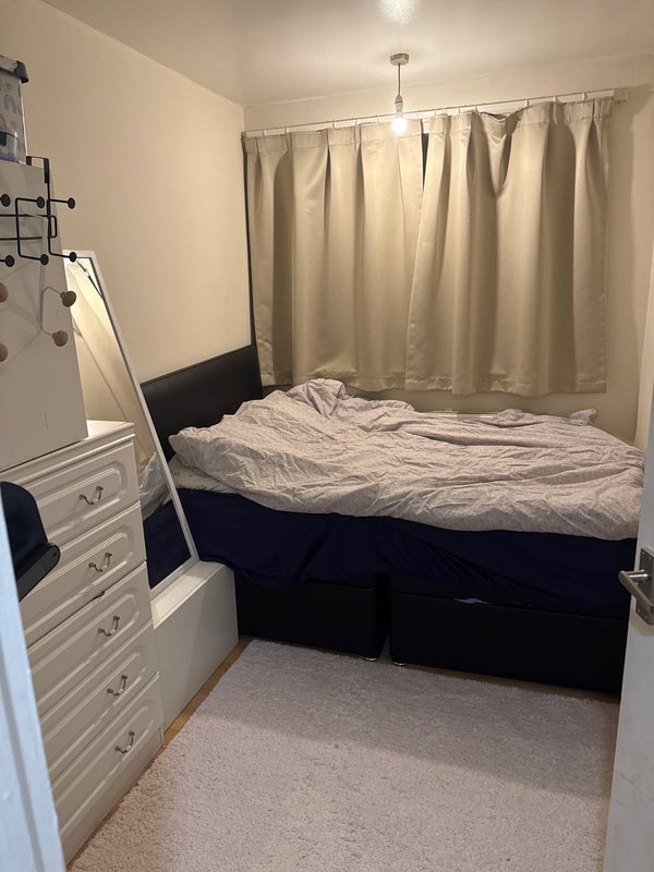 Room Worth Road in Crawley