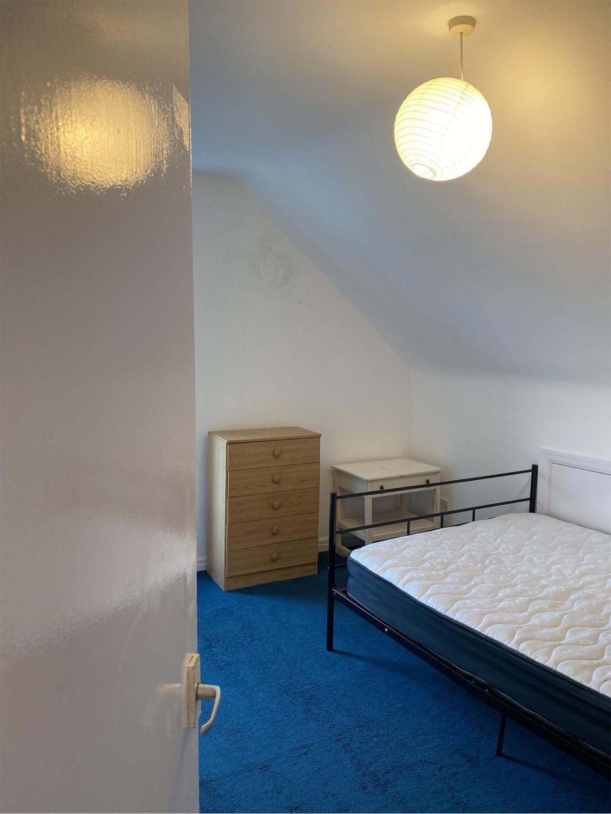 Flat Egerton Road in Greater London
