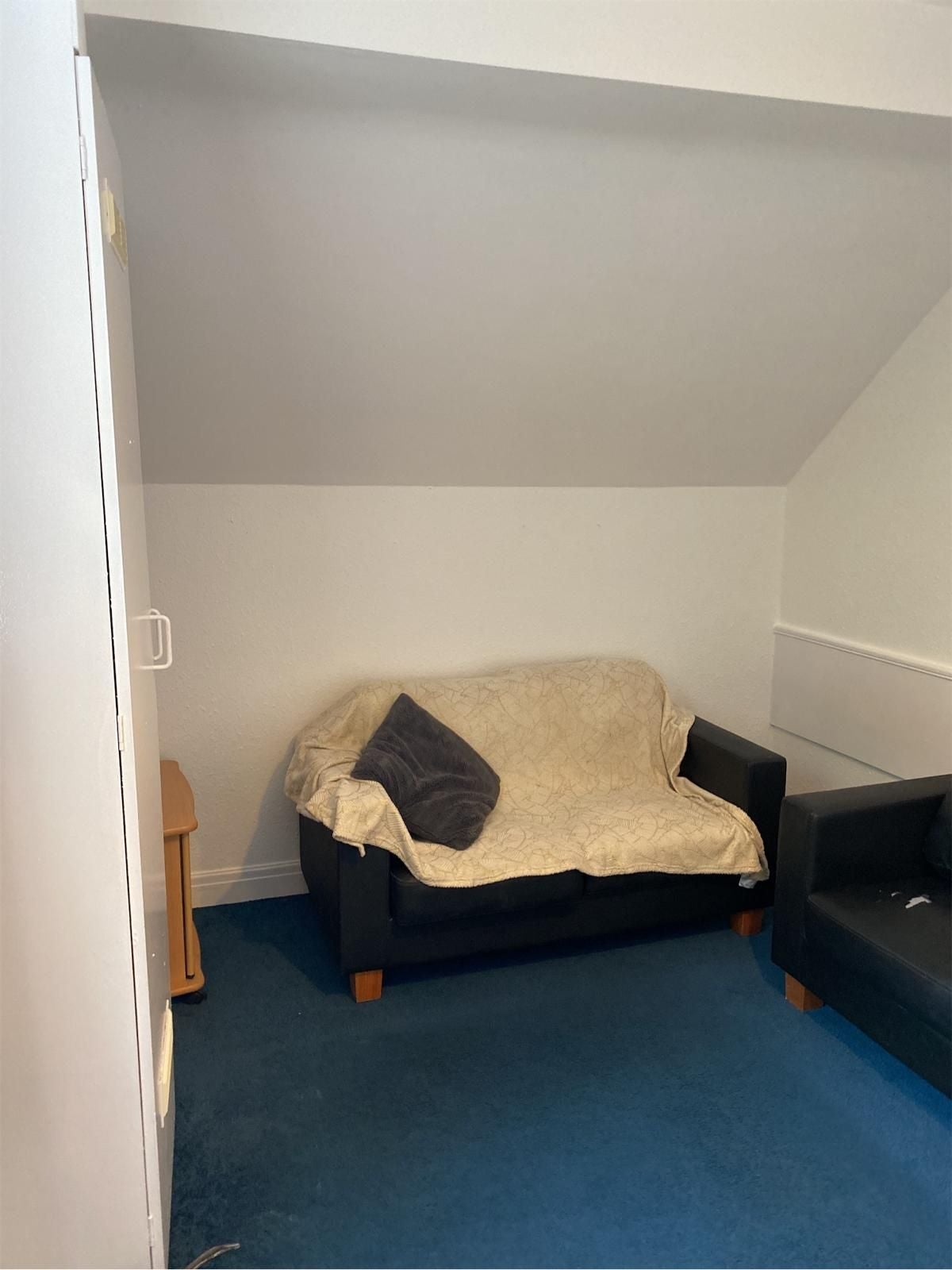 Flat Egerton Road in Greater London