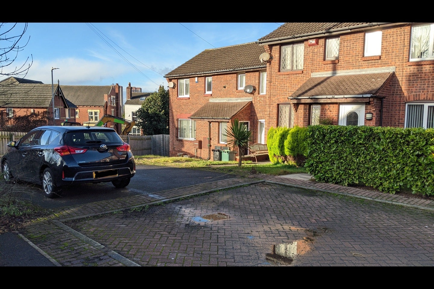 House Redhall Cresent in Leeds