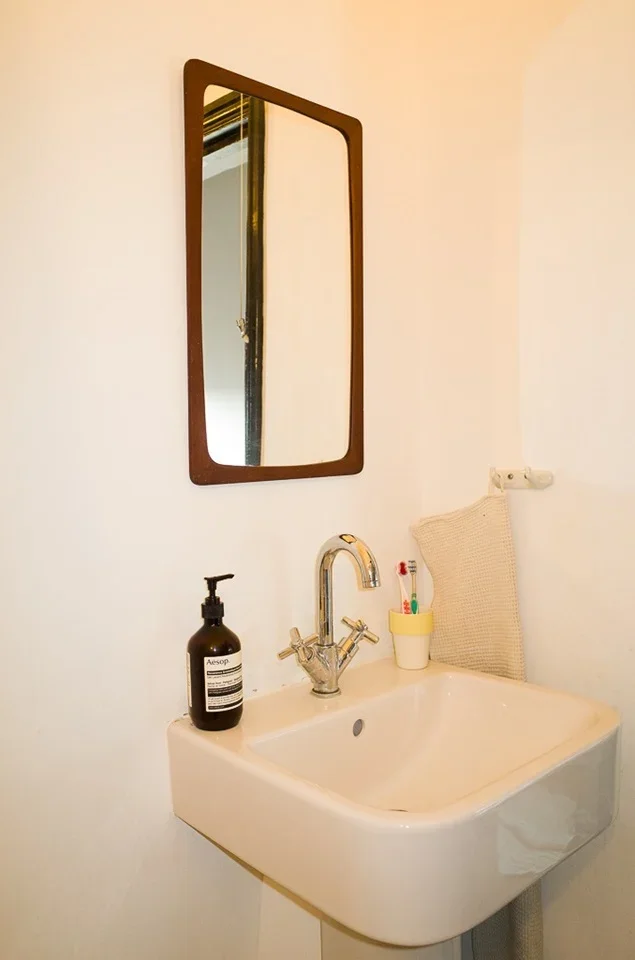 Flat Chisenhale Road in Greater London