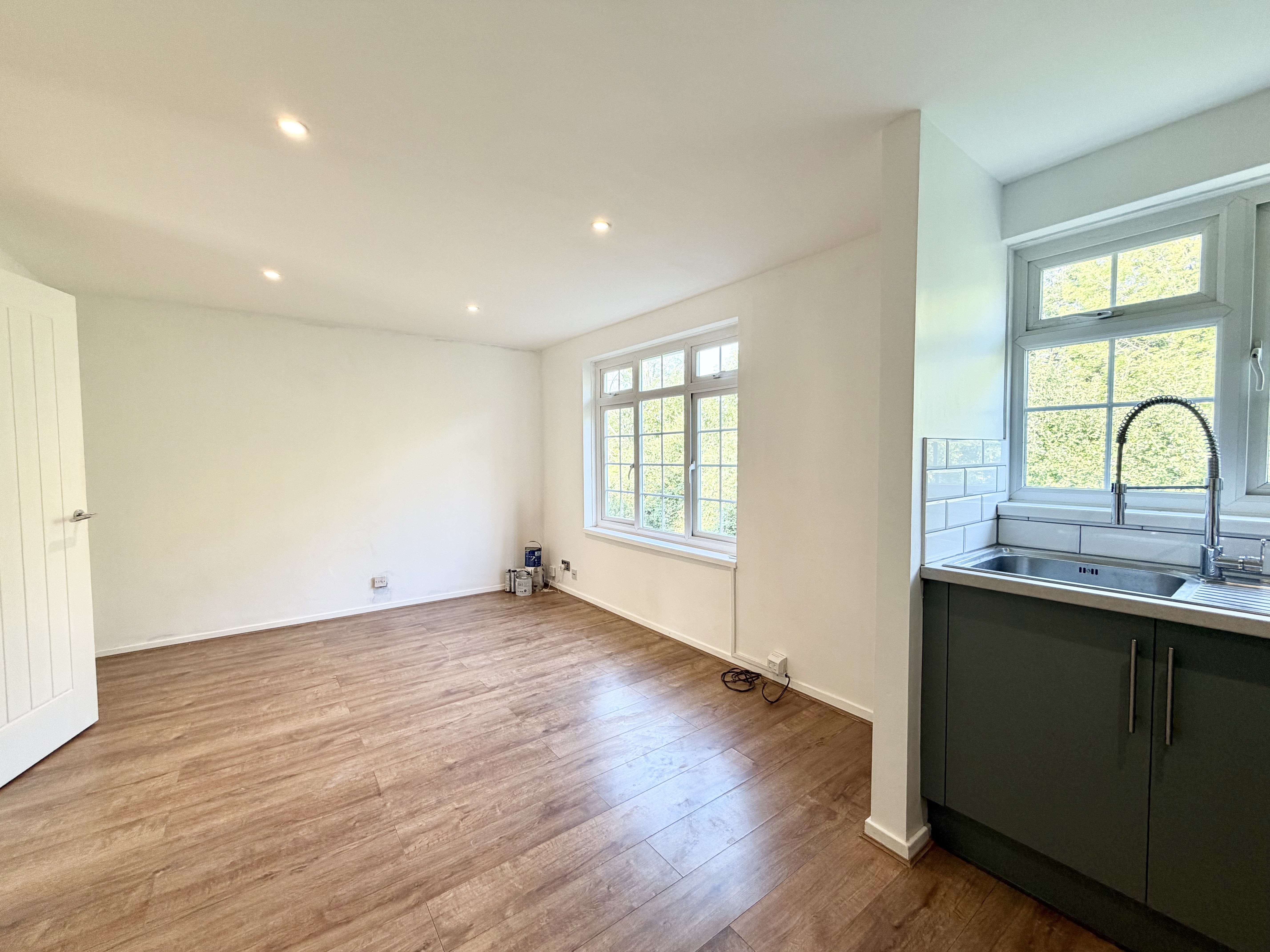 Flat Meadvale in Horsham
