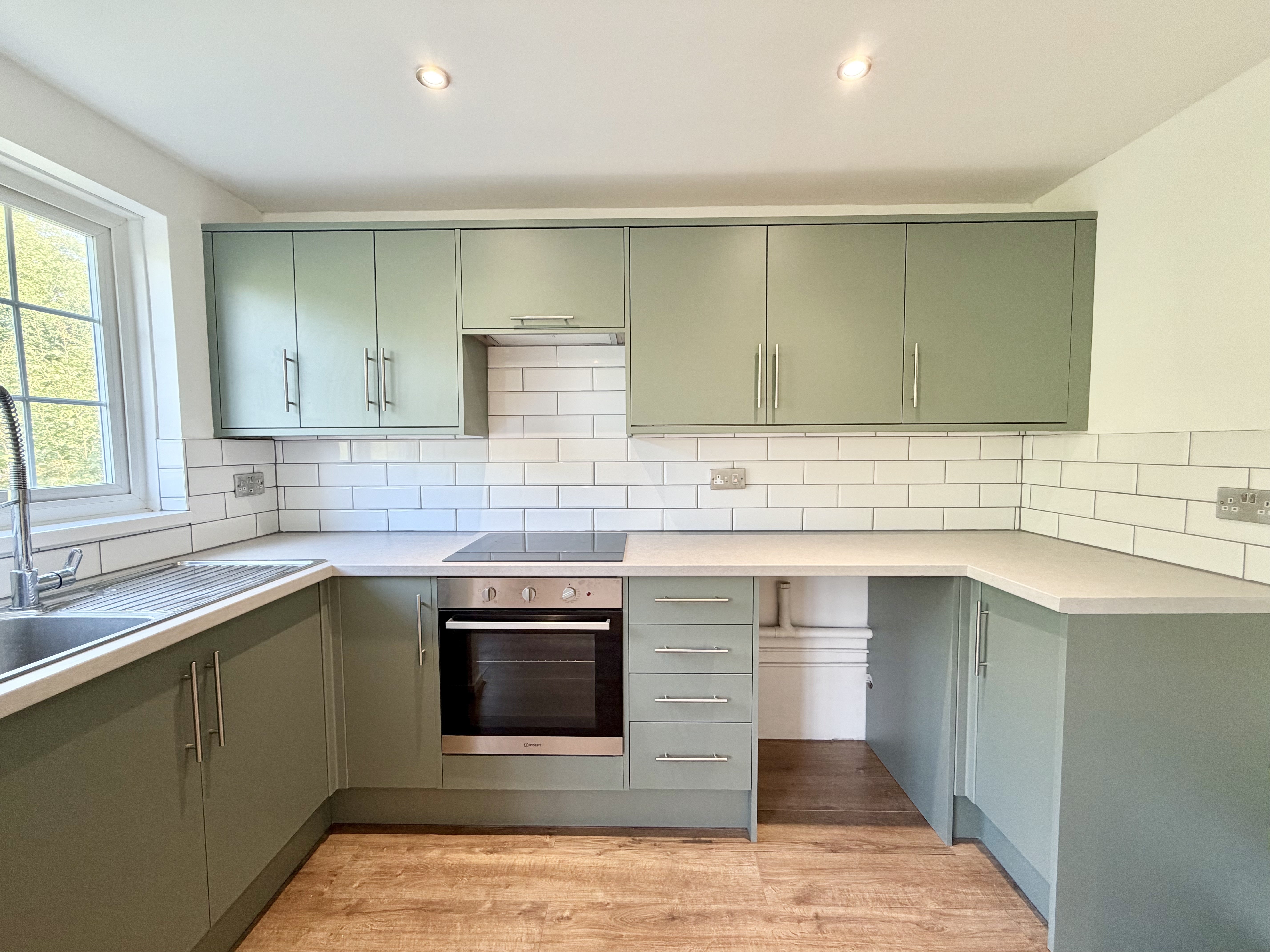 Flat Meadvale in Horsham