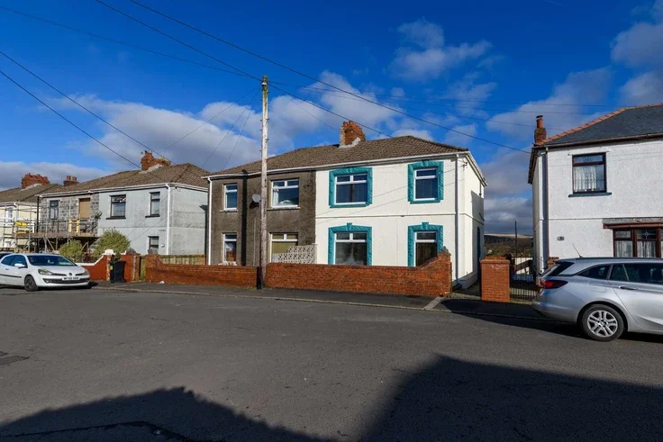 House Moorlands in Banwen