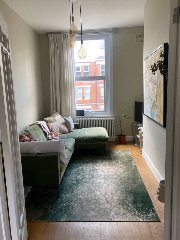 Flat Graham Road in Greater London