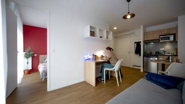 Room Rue du 19 Mars 1962 in Clichy