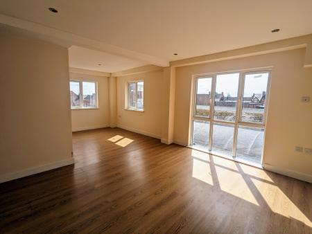 Flat Newland Street in Kettering
