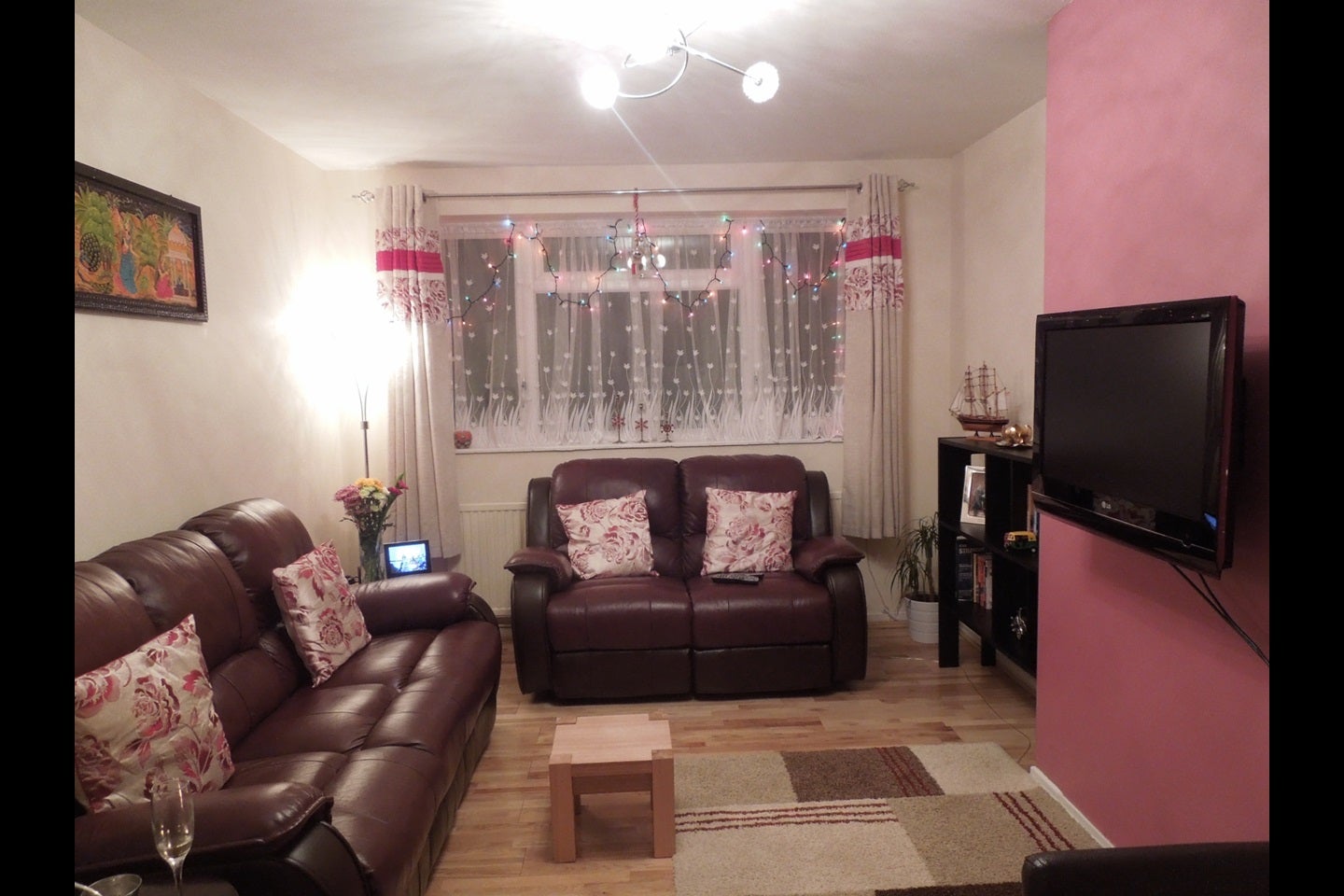 Flat Lloyd Court in Greater London
