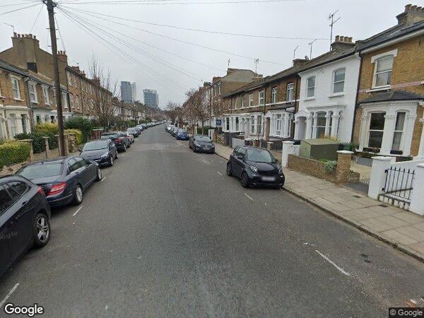 Room Quill Street in Greater London