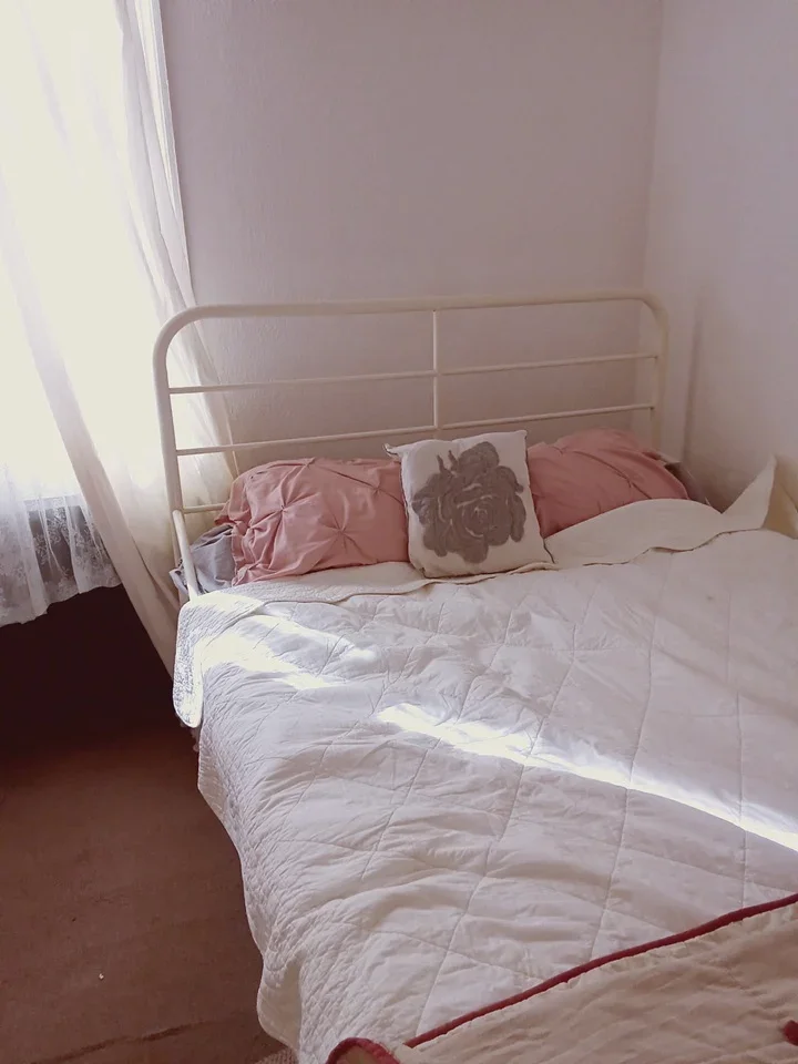 Room Quill Street in Greater London