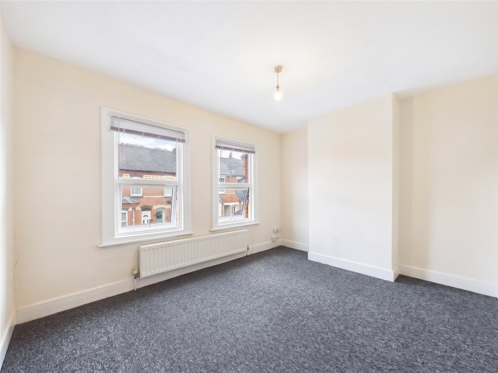 Flat Belmont Road in Reading