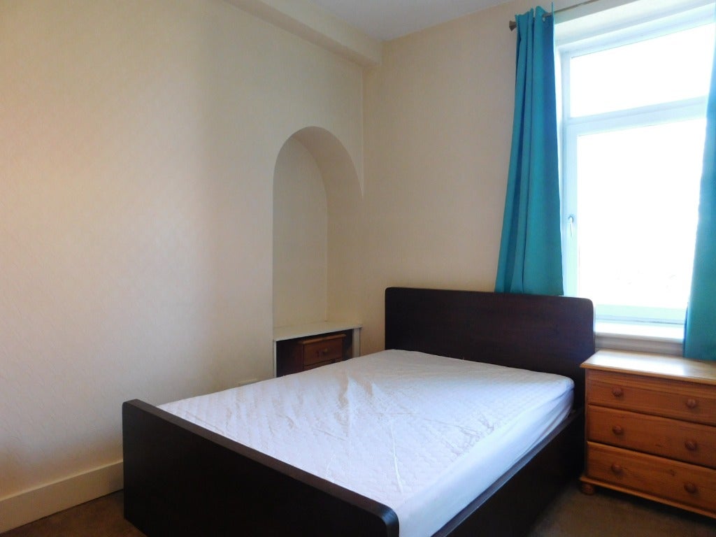 Flat Rosemount Place in Aberdeen City