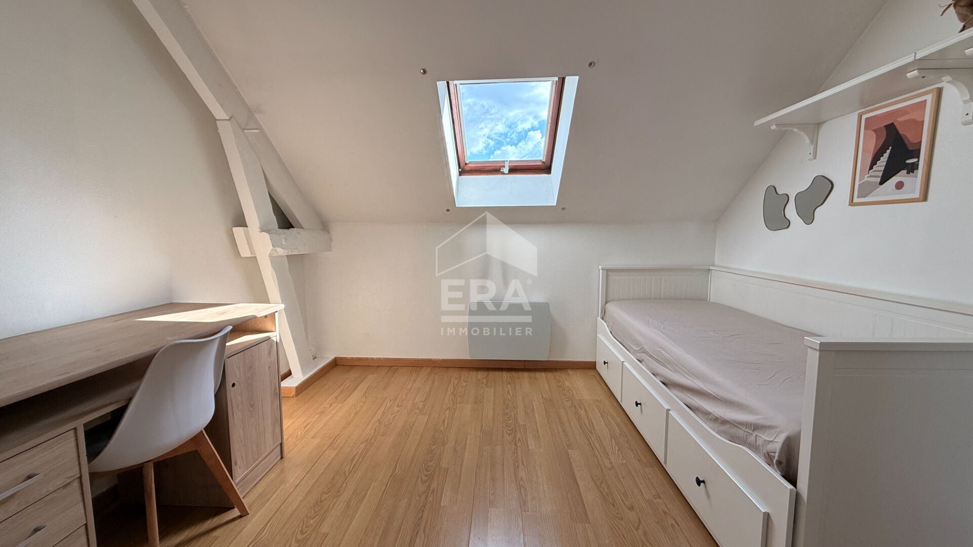Flat Rue Rouget de Lisle in Fleury-les-Aubrais