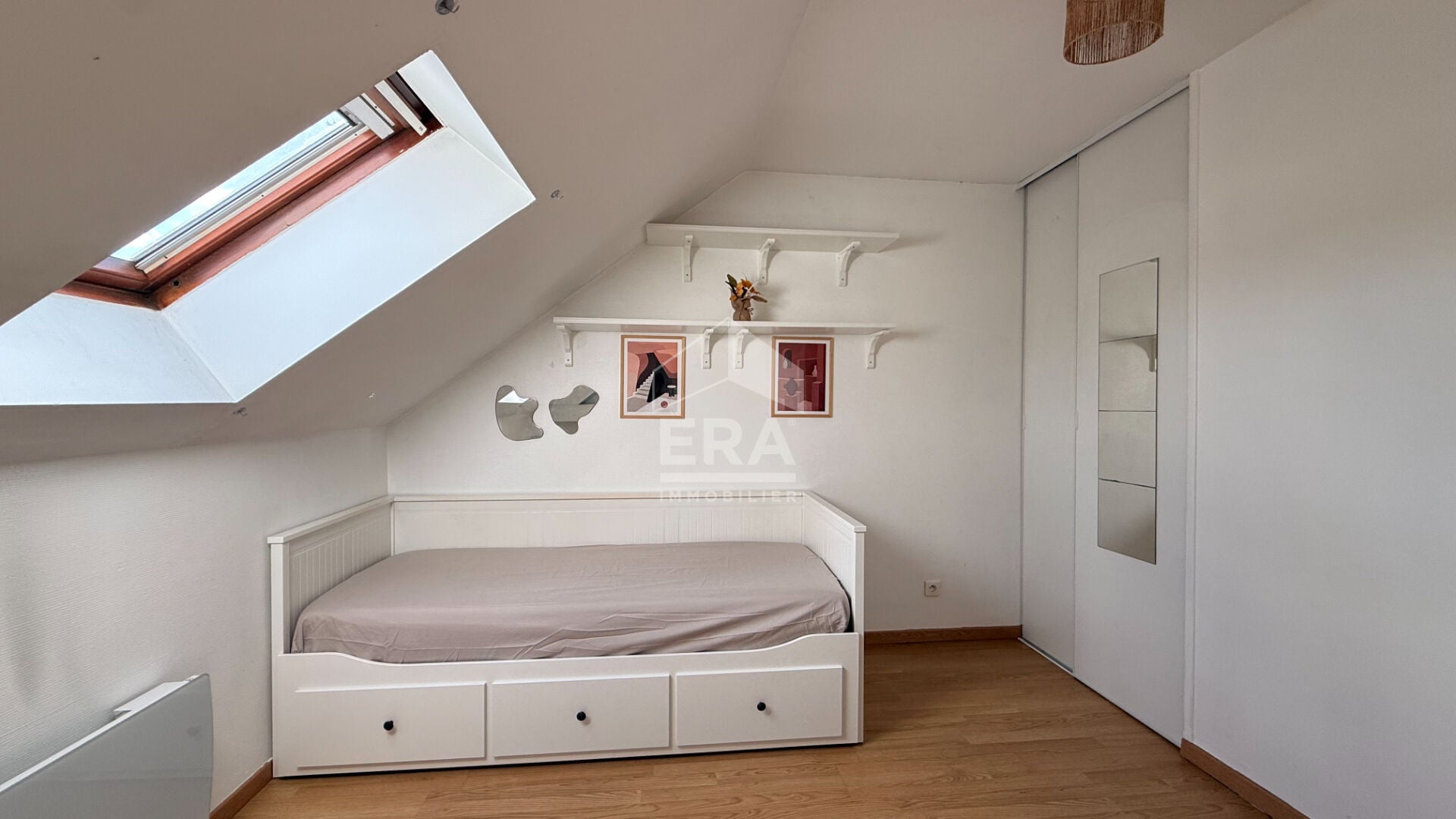 Flat Rue Rouget de Lisle in Fleury-les-Aubrais