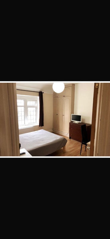 Room Holborn Road in Greater London