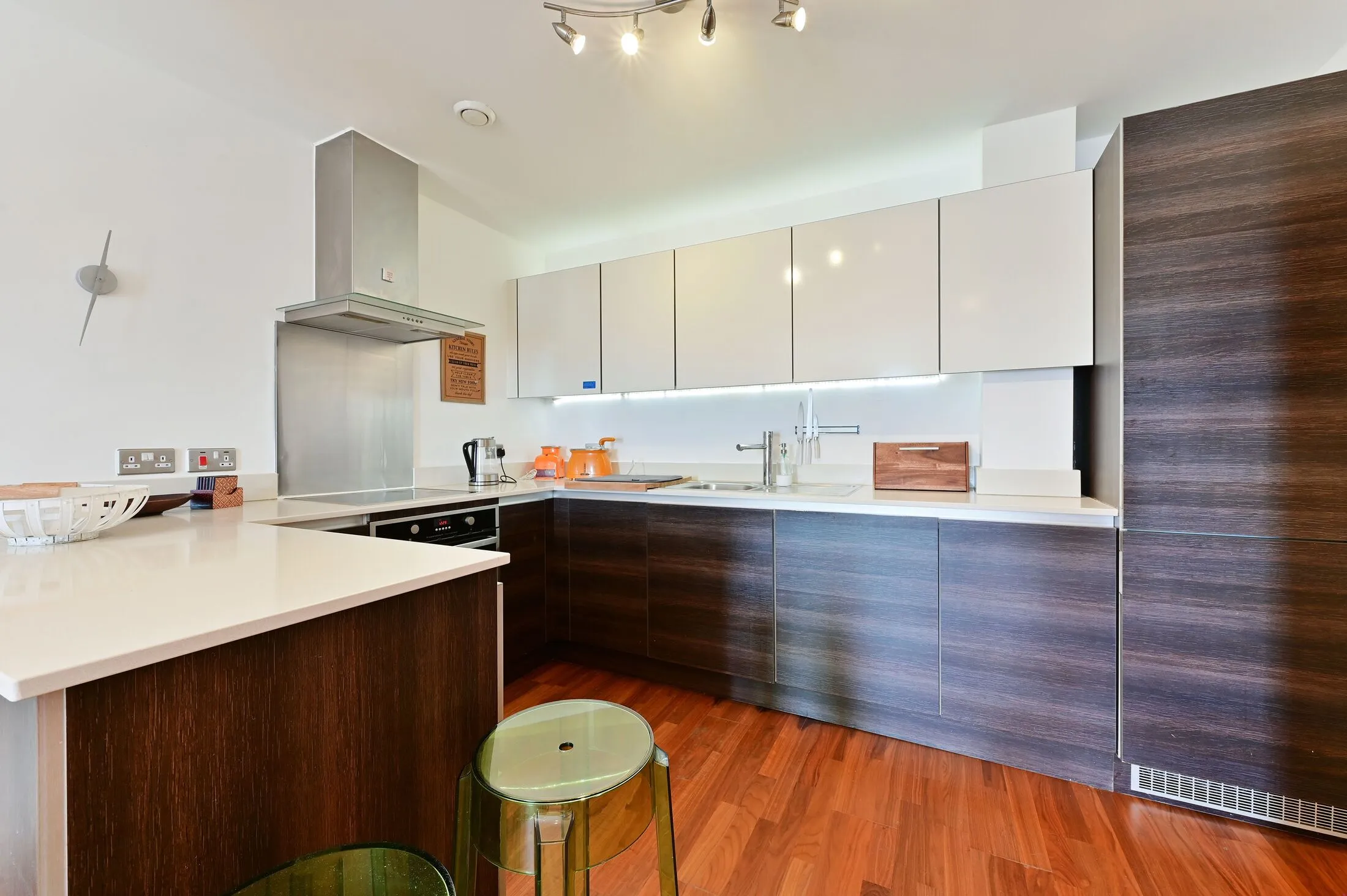 Flat The Broadway in Greater London
