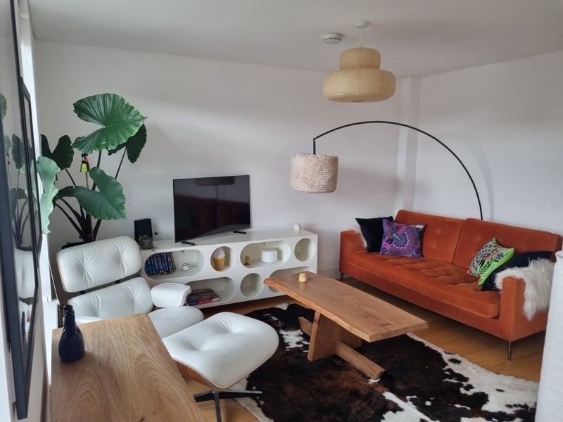 Flat Underhill Road in Greater London