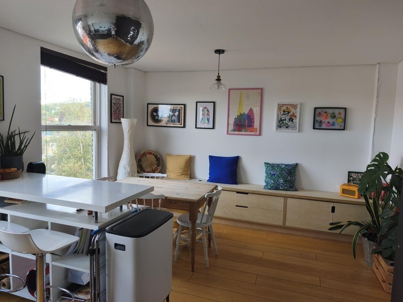 Flat Underhill Road in Greater London