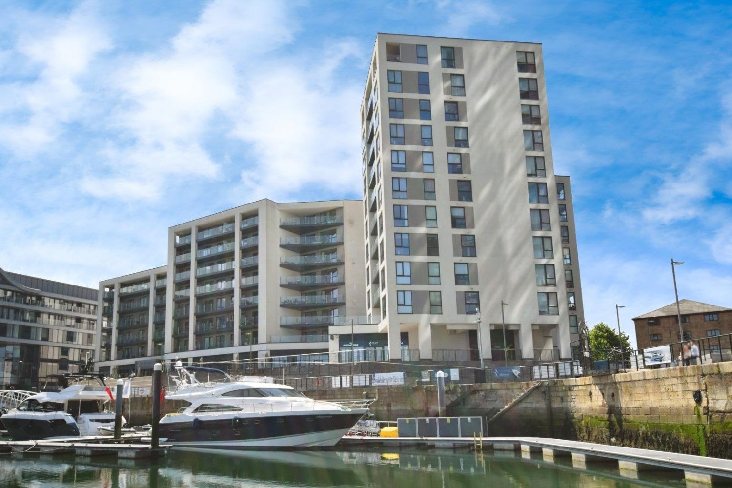 Flat Maritime Walk in Southampton