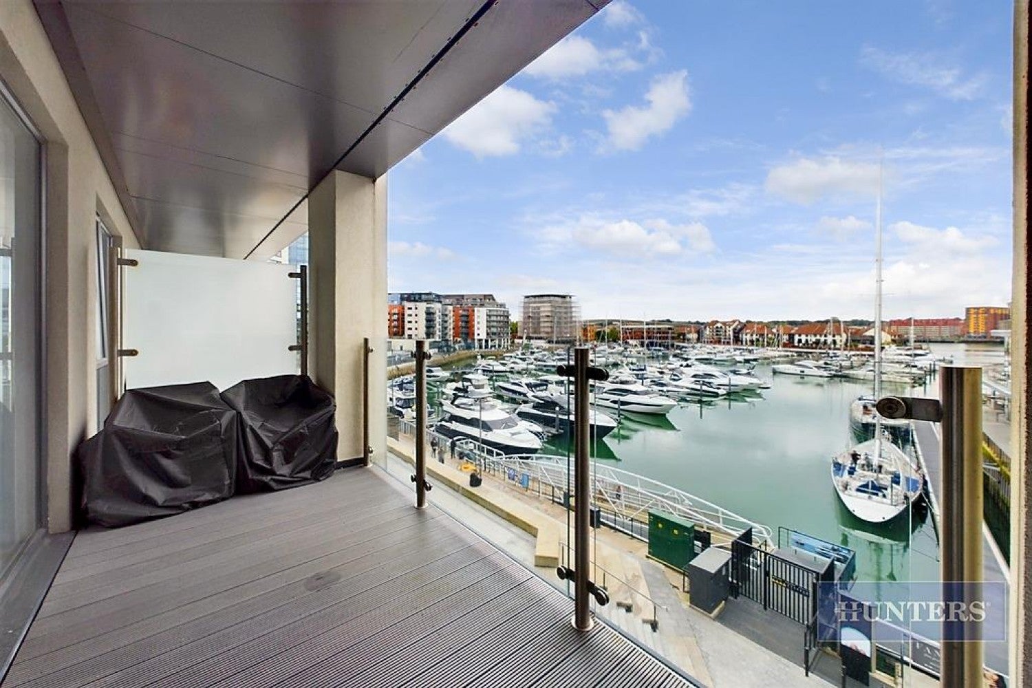 Flat Maritime Walk in Southampton
