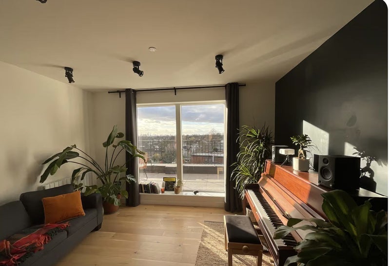 Flat Wood Street in Greater London