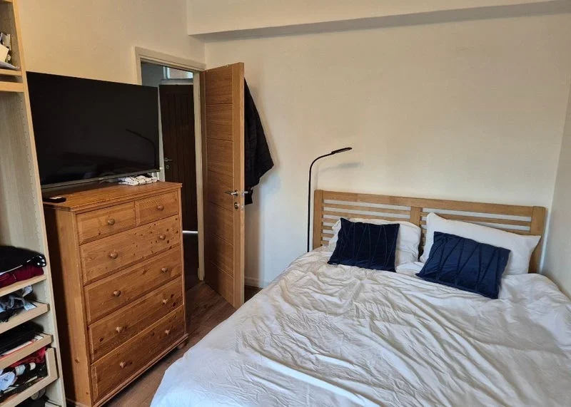 Room Bexley Road in Greater London