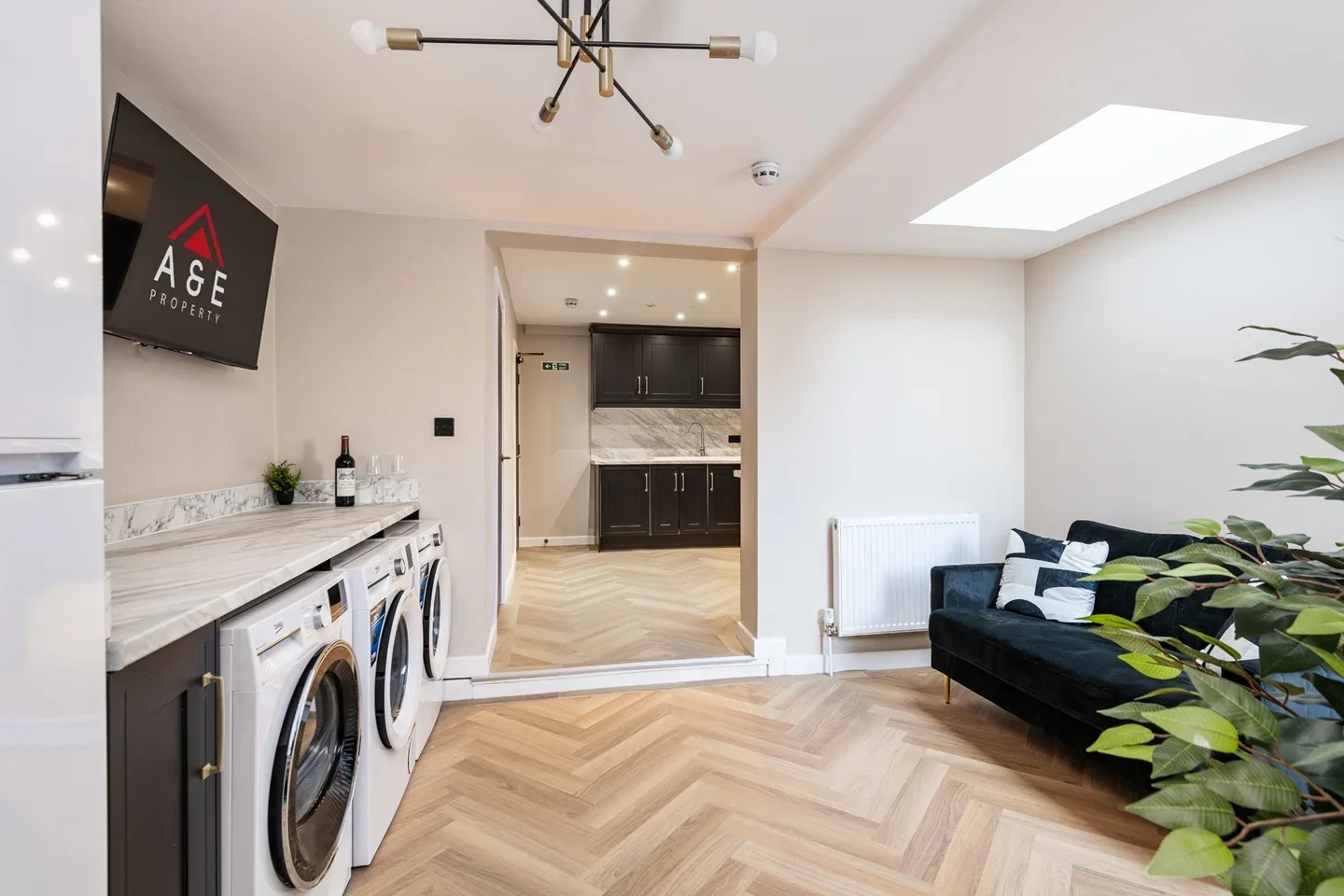Room Cowper Road in Gillingham