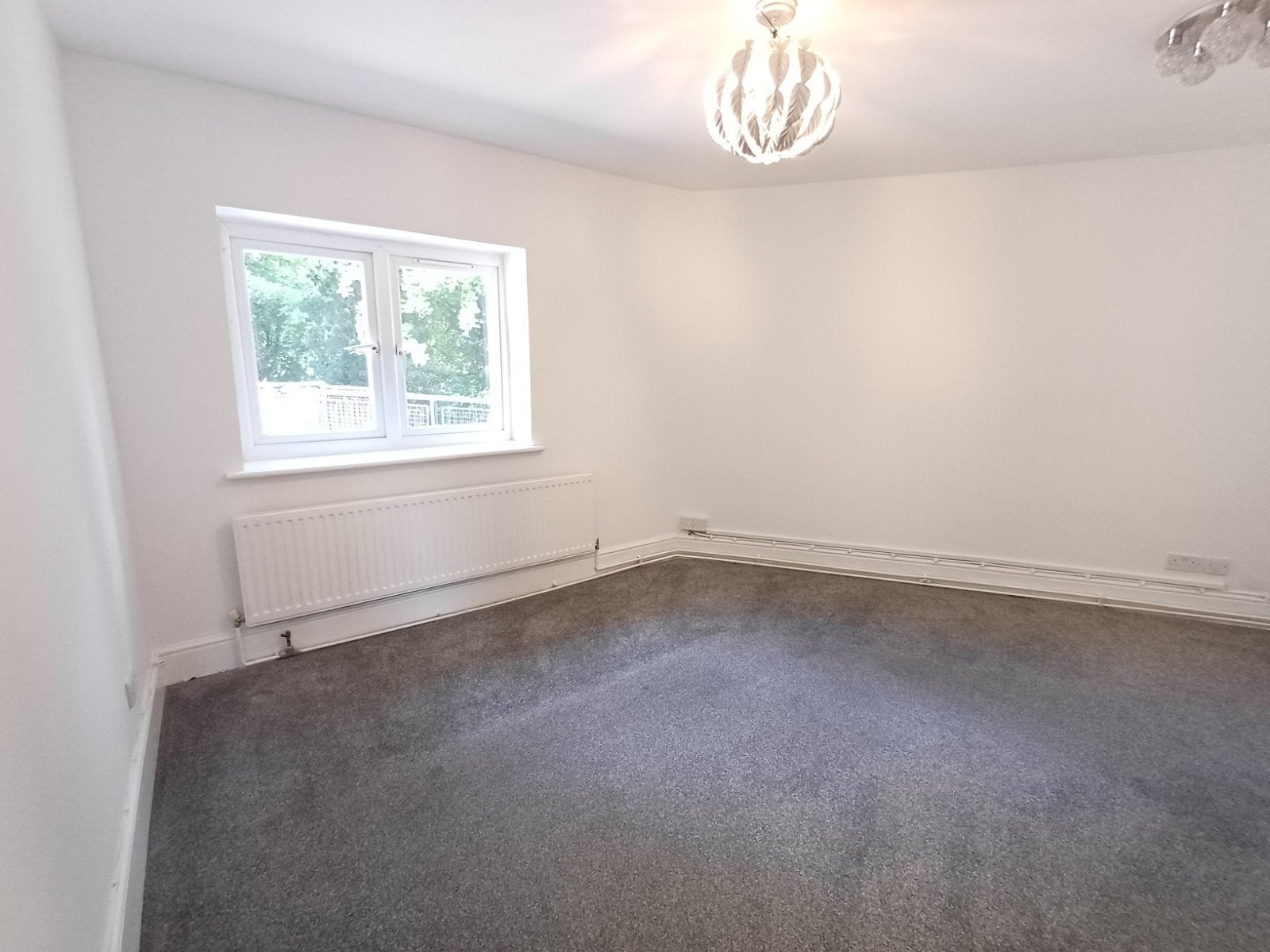 Flat Hales Drive in Canterbury