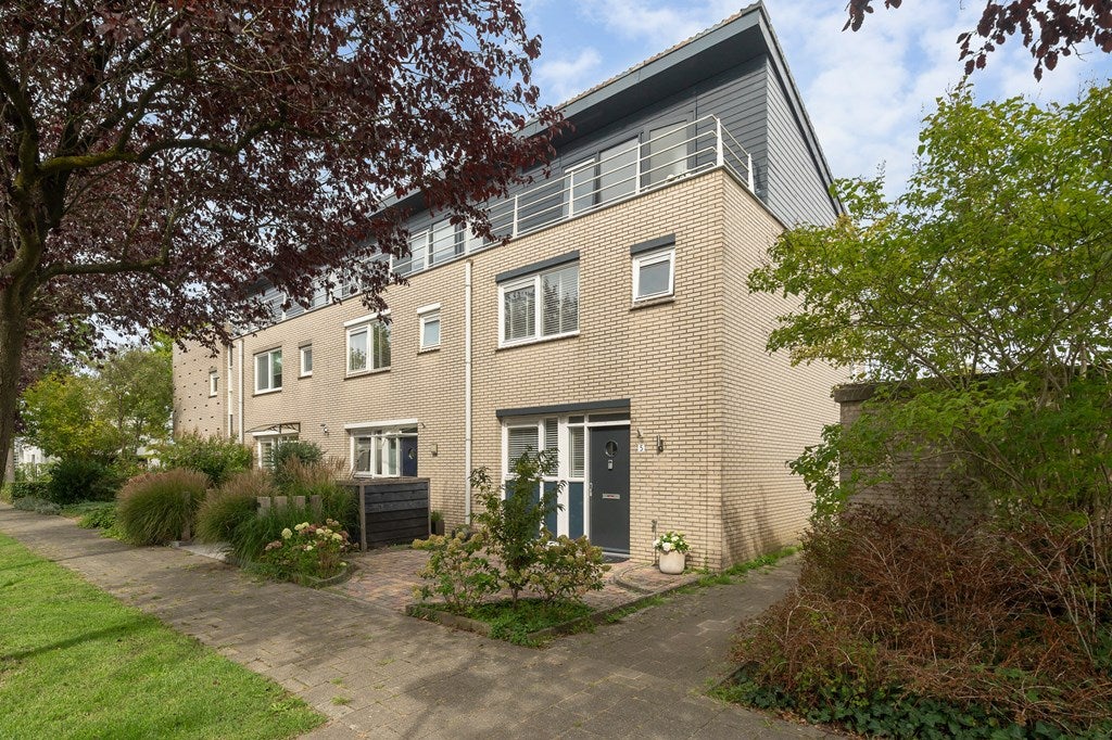 Huis Benjamin Merkelbachstraat 5 in Oegstgeest