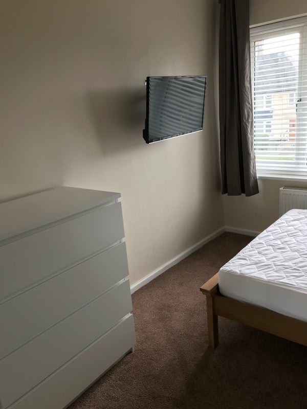 Room Bray Road in Liverpool