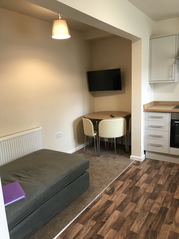Room Bray Road in Liverpool