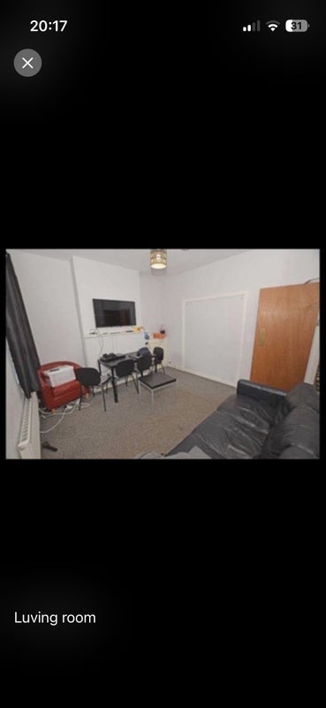 Room Bruce Street in Cardiff