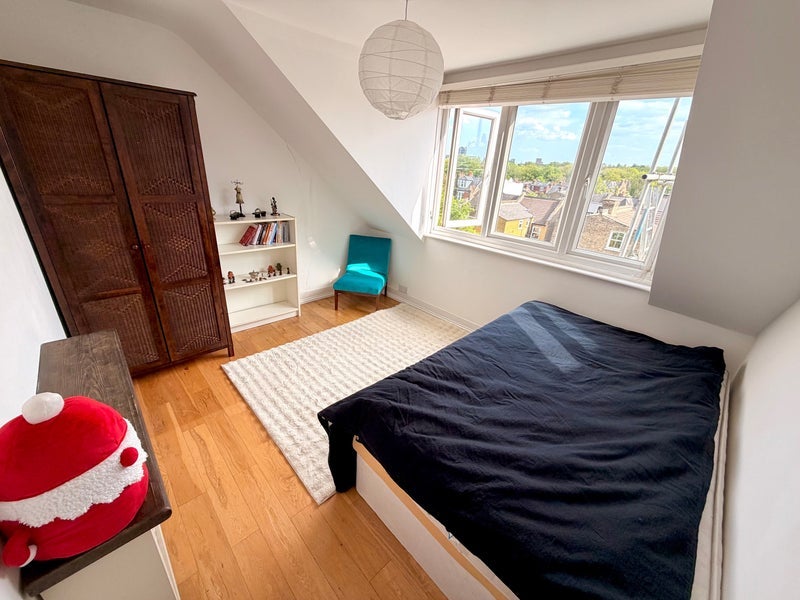 Room Cavendish Road in Greater London