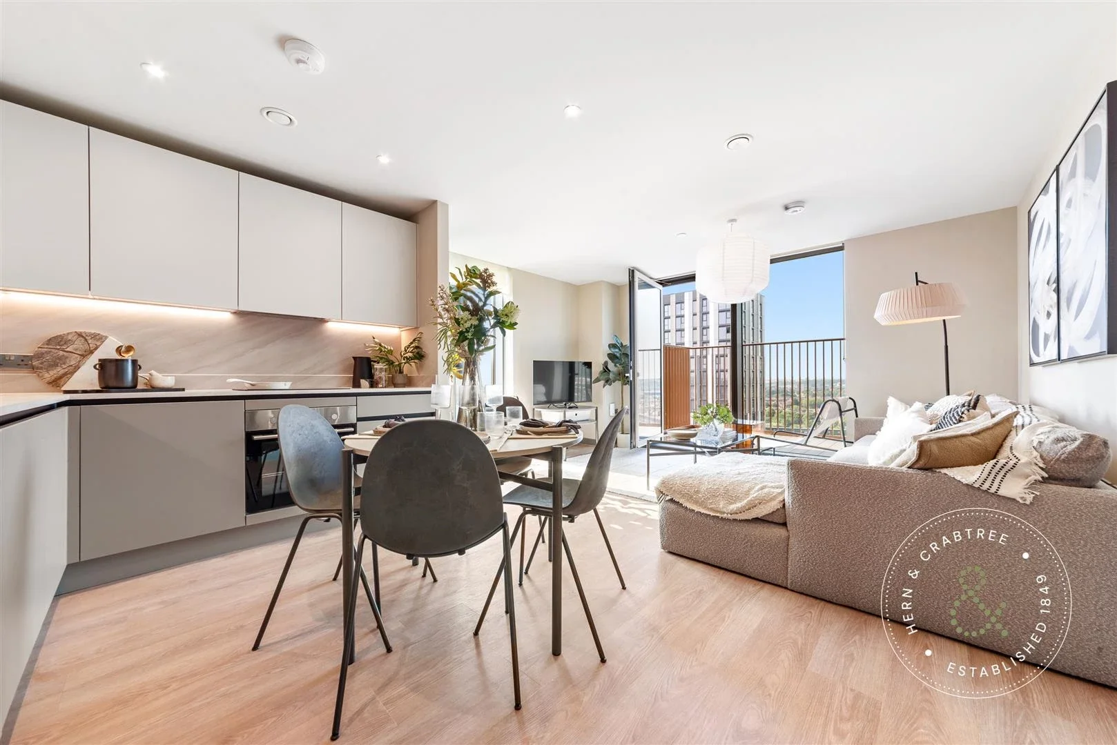 Flat Kingsway in Cardiff