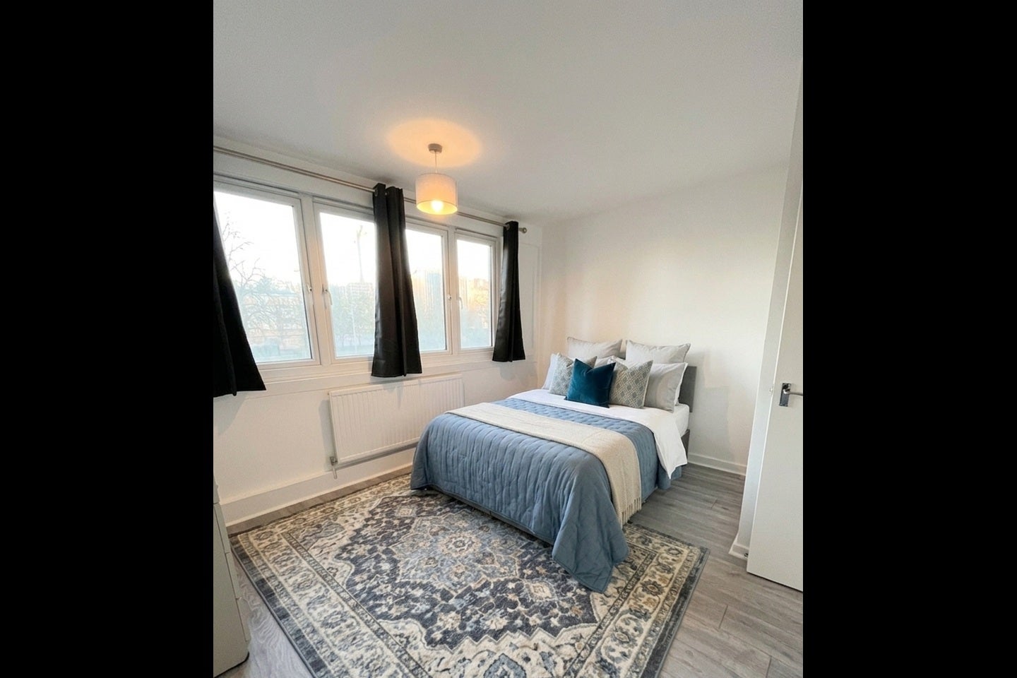 Room Waynflete Square in Greater London