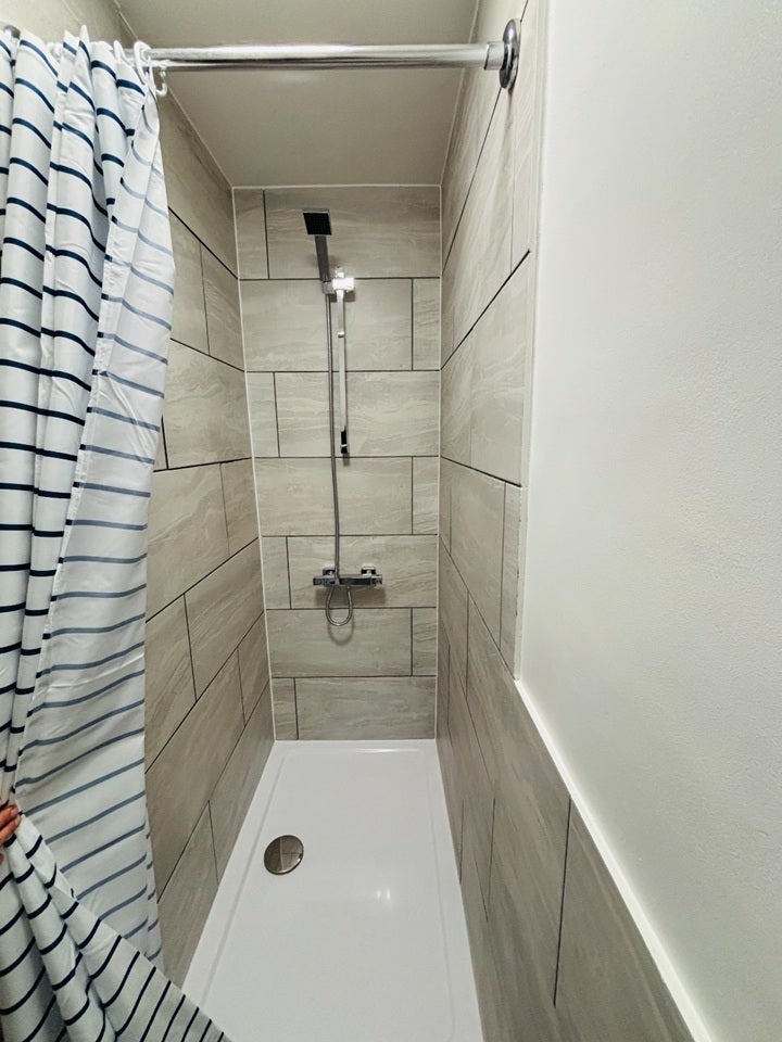 Room Waynflete Square in Greater London