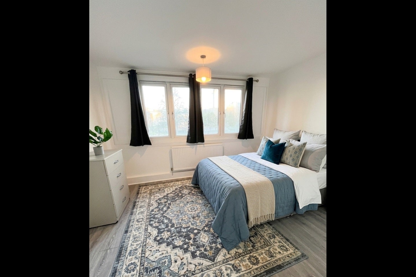 Room Waynflete Square in Greater London