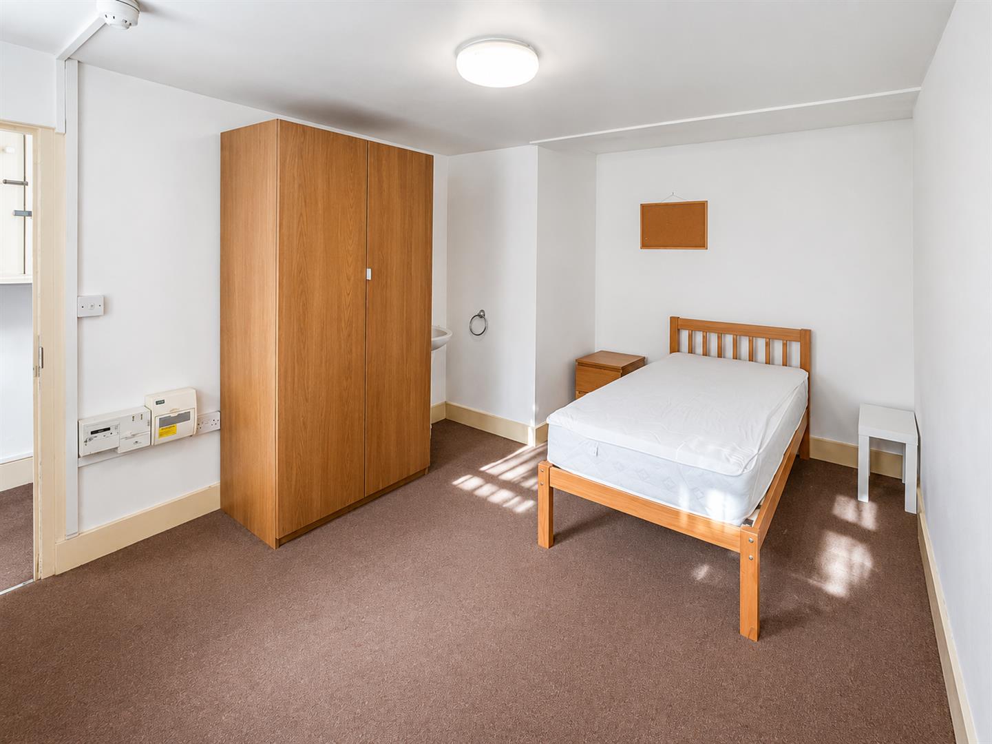 Room Bedford Square in Brighton