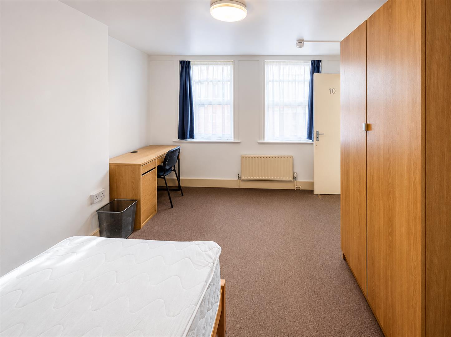 Room Bedford Square in Brighton