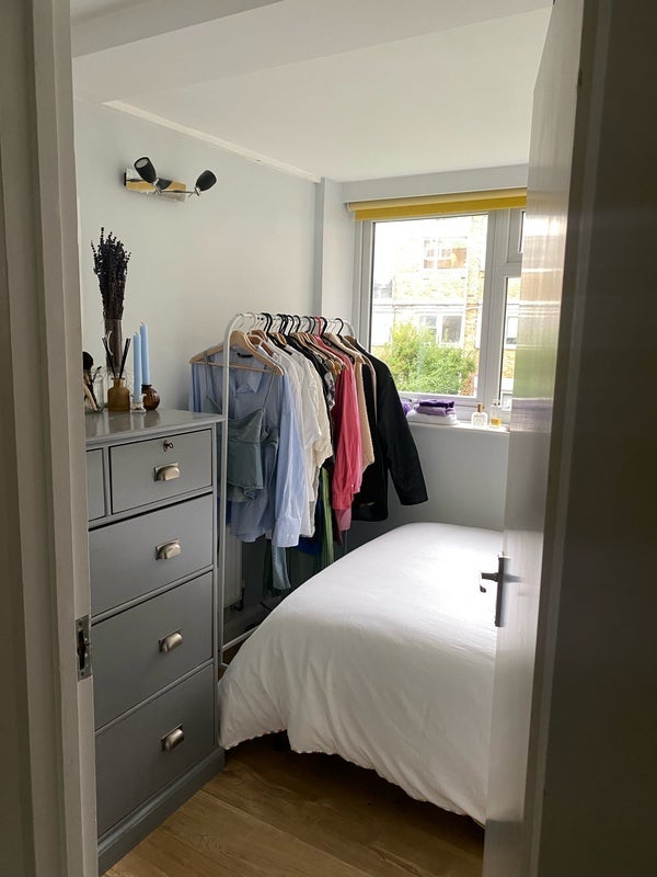 Room St Peter's Way in Greater London