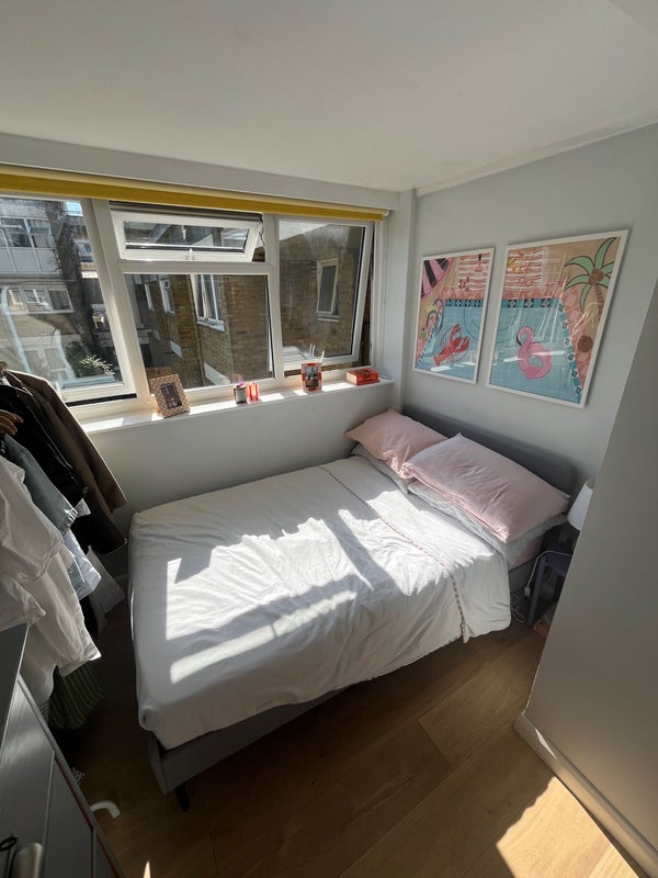Room St Peter's Way in Greater London