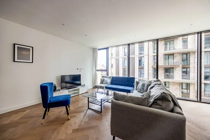 Flat Merino Gardens in Greater London