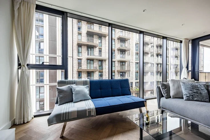 Flat Merino Gardens in Greater London